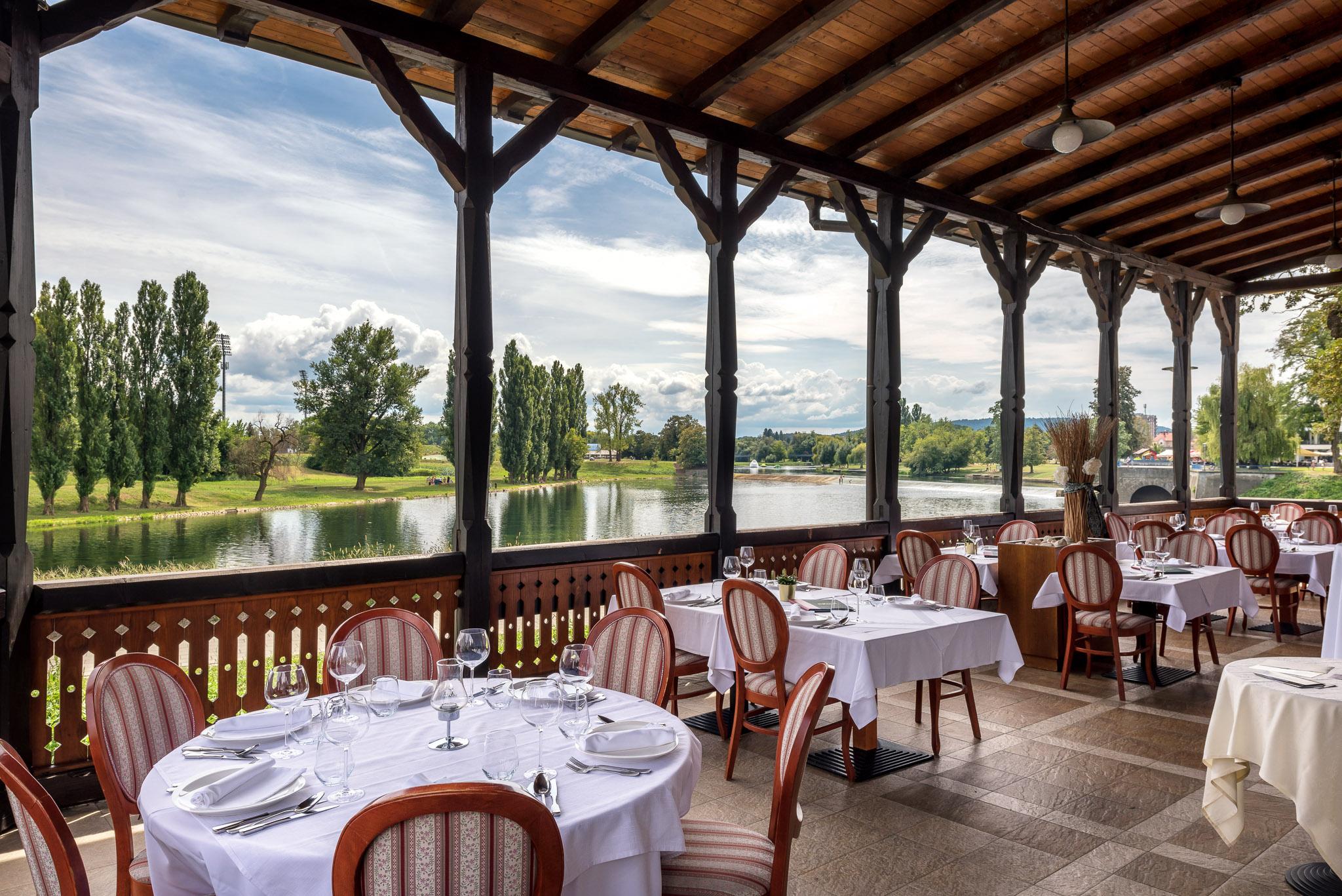 Boutique Hotel Korana Srakovcic Karlovac Exterior photo